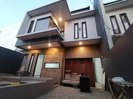 WOW Rumah TANAH LUAS lokasi Di PUSAT KOTA BANDUNG dijual SEMURAH Ini