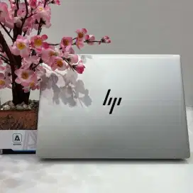 HP Pavilion Plus 14 Ryzen 5 7540U 16GB SSD 512GB 14″ WUXGA