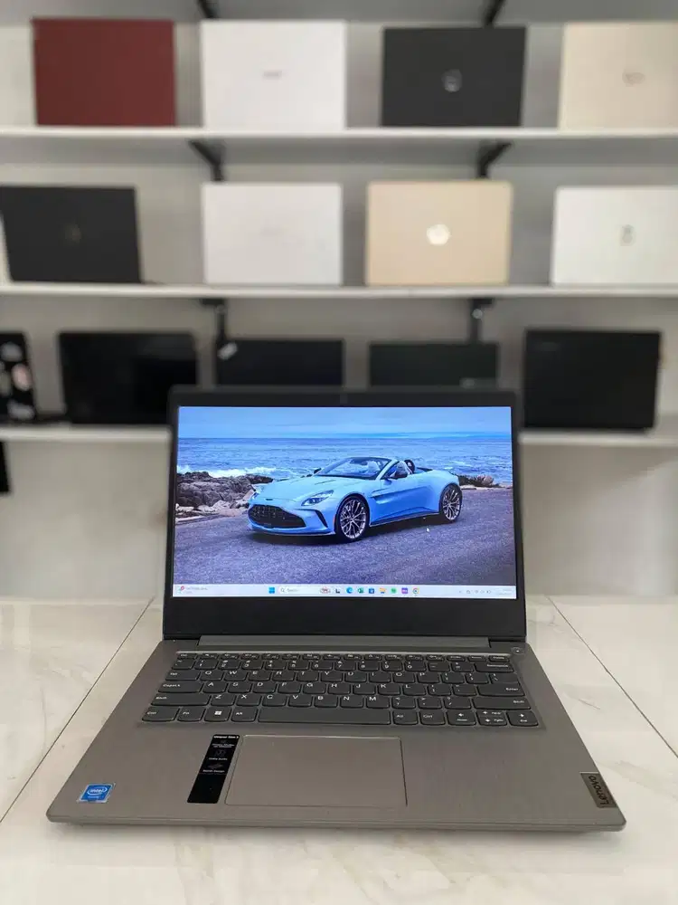 LENOVO IDEAPAD SLIM 3 SILVER	INTEL CELERON N4020 CPU RAM 4 GB SSD 256