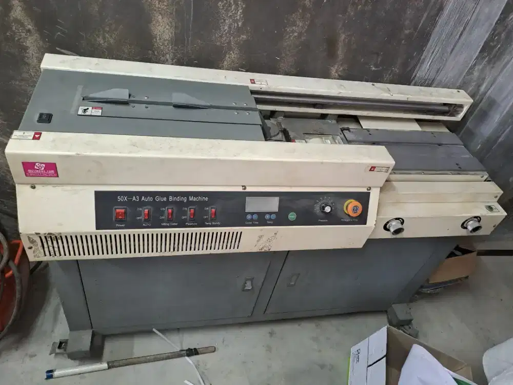 50x-A3 Auto Glue Binding Machine
Clw50XA3