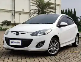 TDP 4,JT Mazda 2 1.5 R Bensin-MT Putih 2012