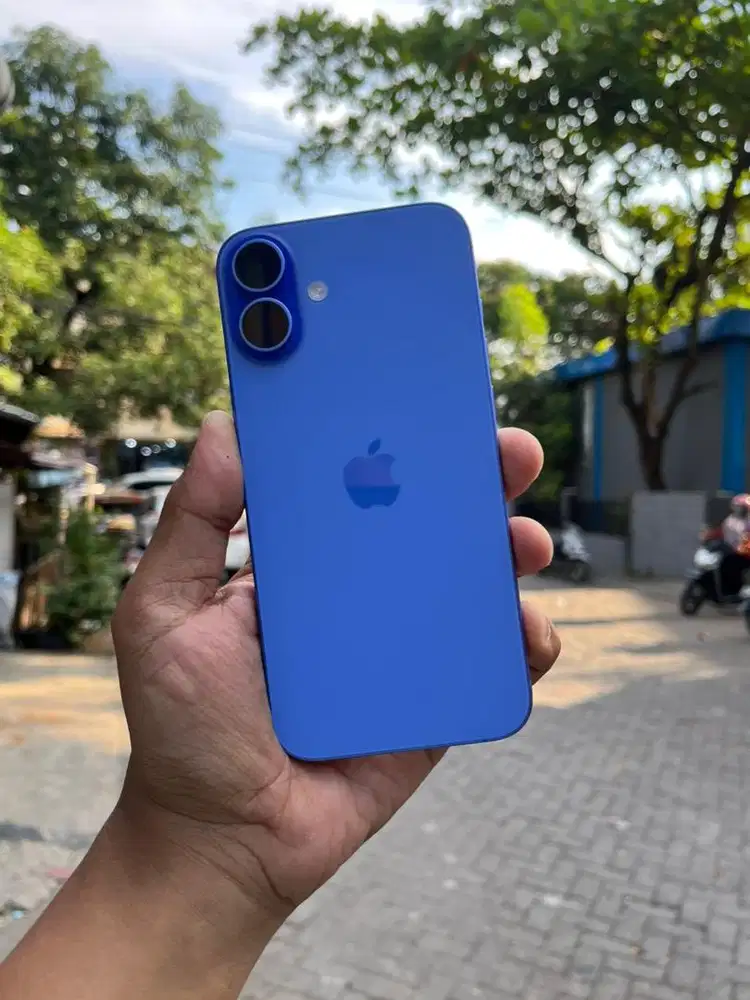 iPhone 16 Plus 128GB Blue iBox