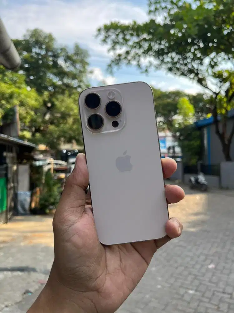 iPhone 16 Pro 128GB Desert iBox