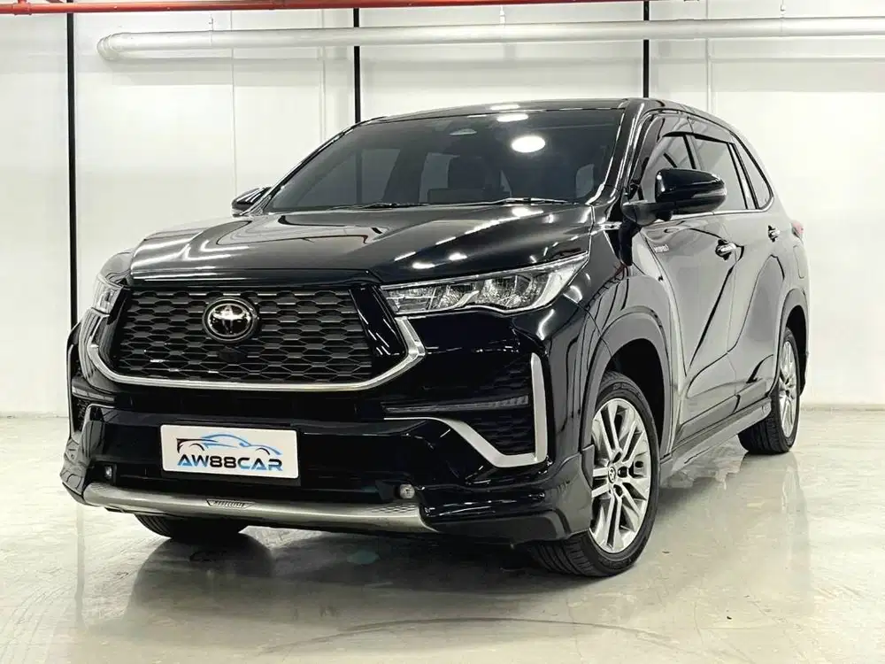 Toyota Innova Zenix Q HV TSS Modellista Hybrid 2.0 AT Hitam 2024