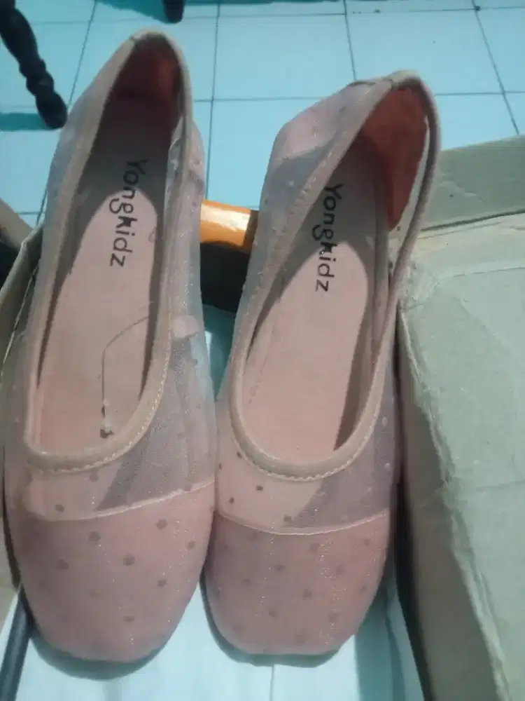 Jual sepatu yongkidz kondisi baru
