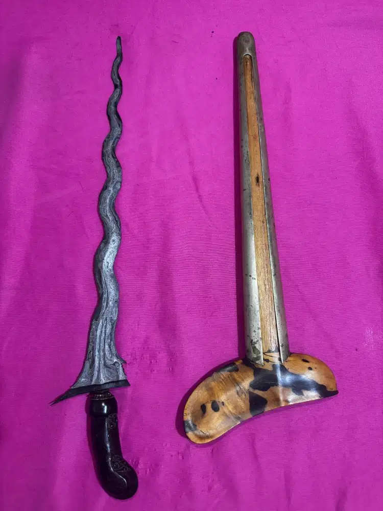 KERIS SENGKELAT PAMOR WOS WUTAH