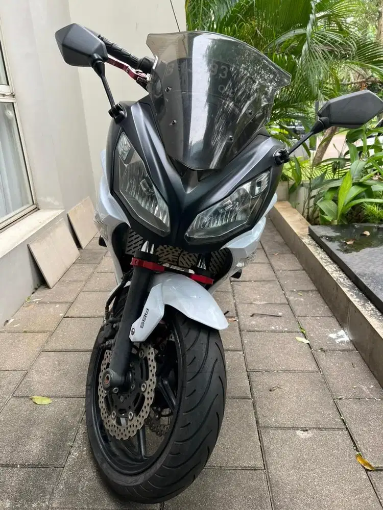 Kawasaki ER-6F Putih