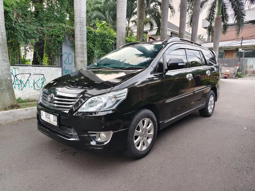 Toyota Kijang Innova 2013 Bensin