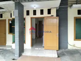 Rumah Sewa Dalam Perumahan Mojoroto Kota Kediri Semi Furnished
