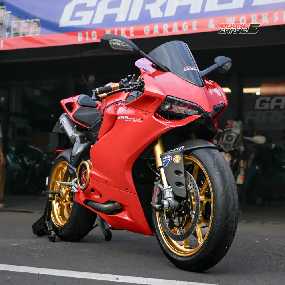 DUCATI PANIGALE 1199s OHLINS MERAH  2016 SPEK HEDON AJIB LOW KM 1000+
