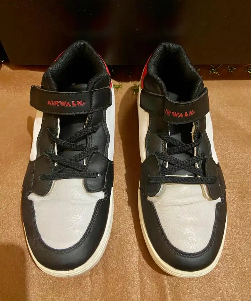 Sepatu Anak merk Air walk original