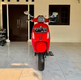 Piaggio Vespa Sprint S 150 IGET ABS (Tipe Tertinggi) MULUSSS