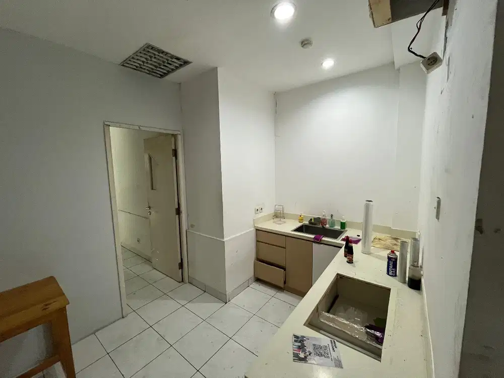 Disewakan Ruko Sentra Niaga Puri Indah, Kembangan, Jakarta Barat.