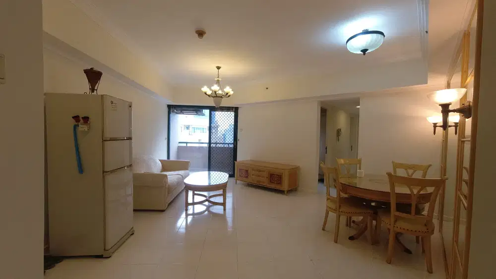 Apartement Sudirman Tower Condominium 3 BR Furnished