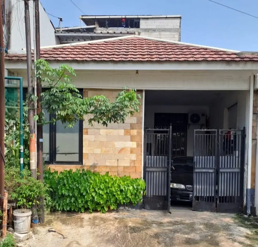 DIJUAL RUMAH MINIMALIS 2 LANTAI SIAP HUNI AREA PETUKANGAN UTARA