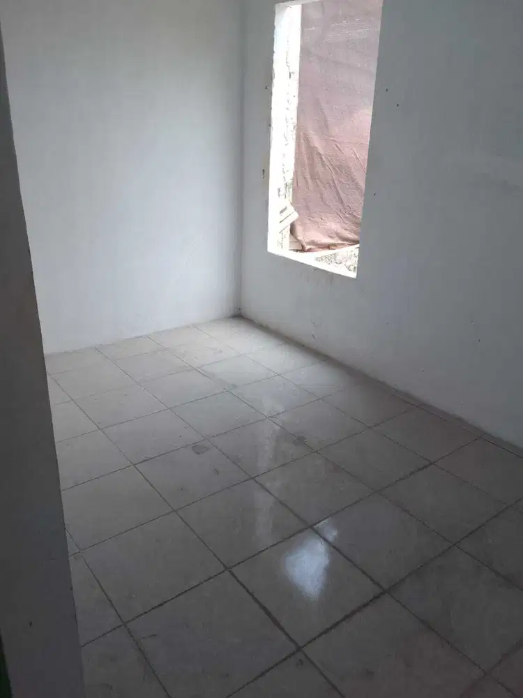 Jual cepat BU rumah Cinere Depok 655jt 50/60 strategis pinggir jalan