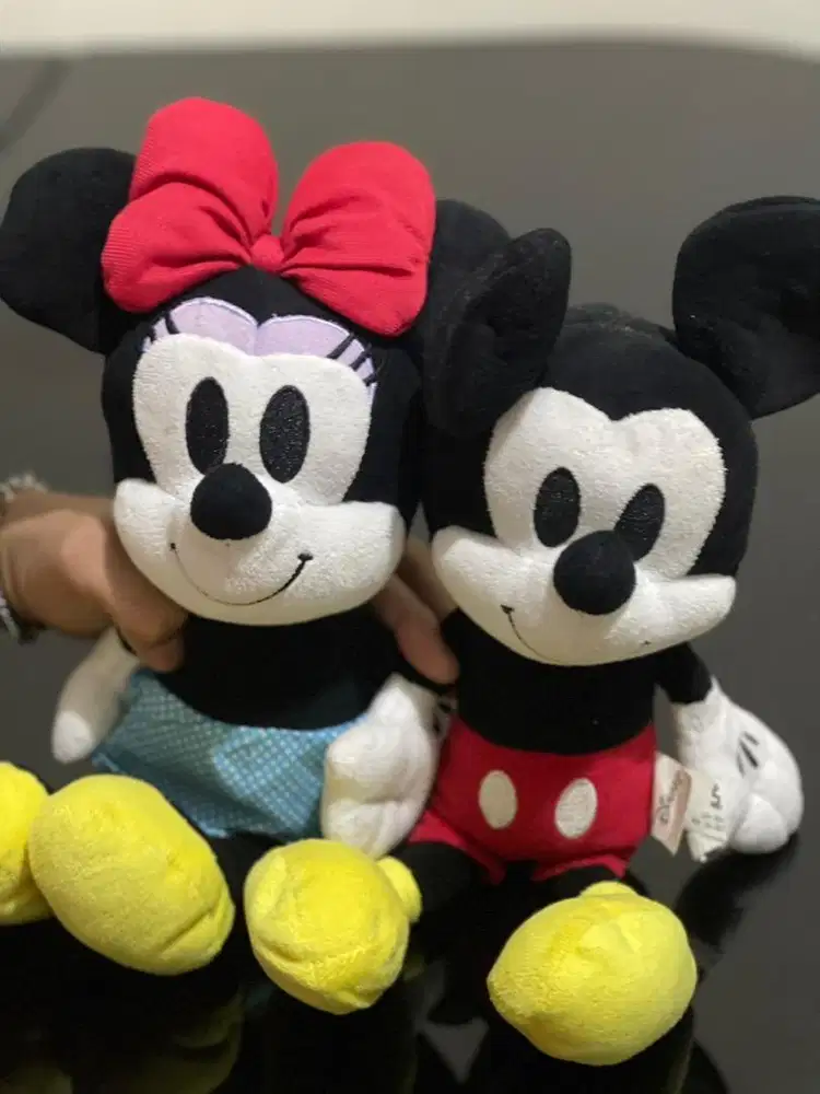 mickey mouce couple