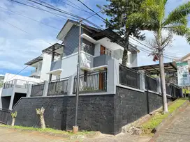 Dijual Rumah 2 lantai di Perum Buana Hiltop View Residance