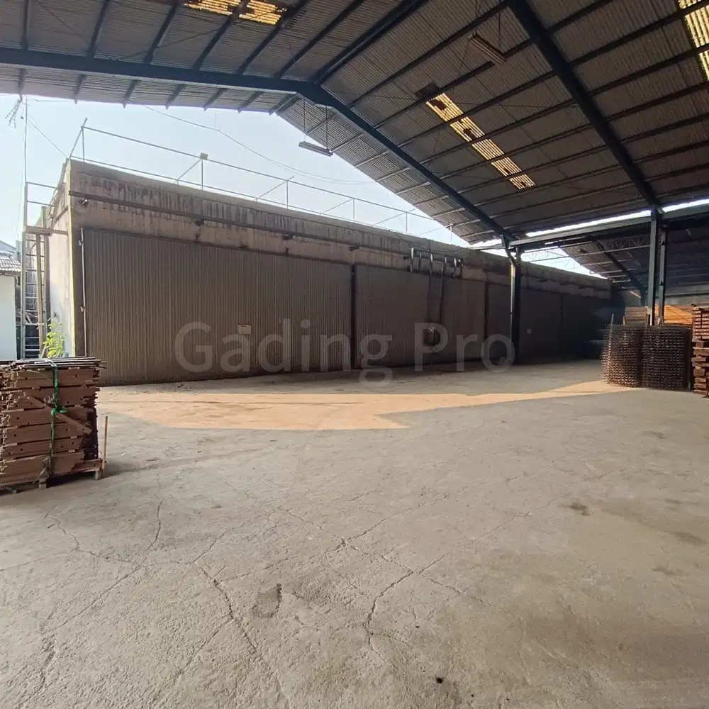 Dijual butuh cepat Gudang + Usaha Oven Kayu (masih beroperasi)