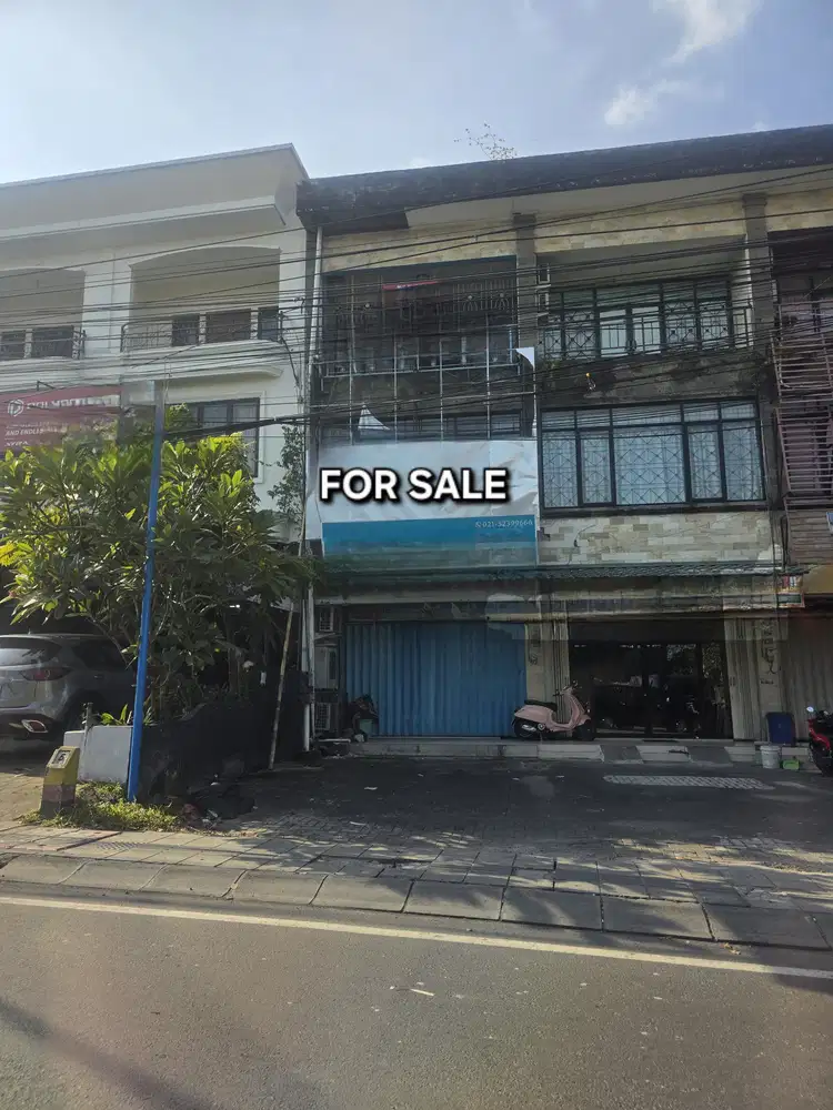 Ruko strategis 3 lantai Gunung Agung Denpasar  Bali