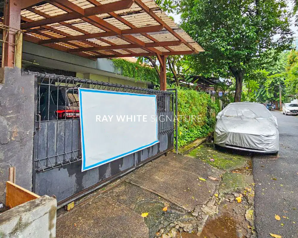 Dijual Rumah Strategis , Jl. Villa Semanggi dekat Gatot Subroto