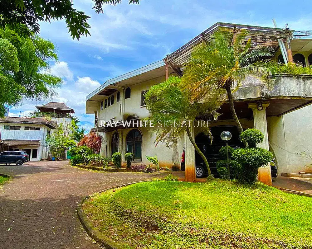 Dijual Zona Komersi yang Tenang dan dapat dijadikan Tempat Tinggal