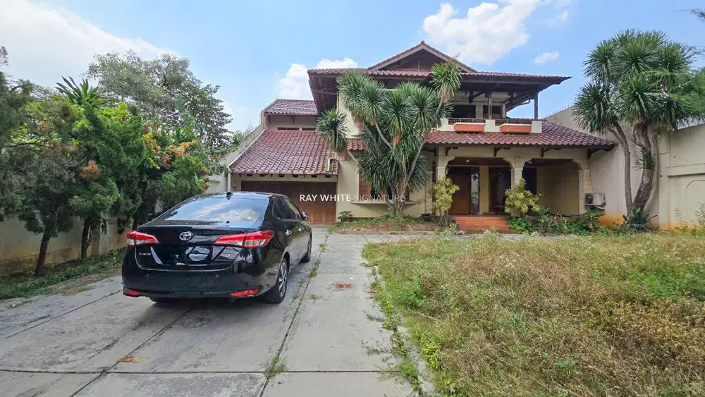Rumah Mewah 2 Lantai di Jl Kramat Batu Dekat Fatmawati