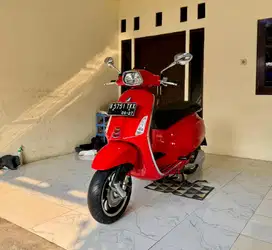 Piaggio Vespa Sprint S 150 IGET ABS (Tipe Tertinggi) MULUSSS