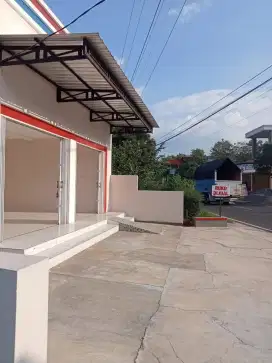 RUKO tepi Jl Provinsi ramai,