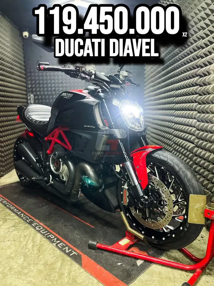 DUCATI DIAVEL 1200 2013