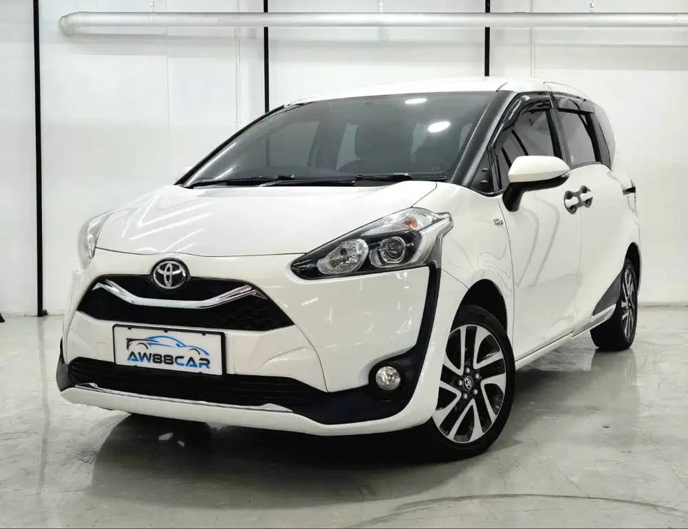 [Km 70rb] Toyota Sienta V 1.5 AT 2020 Putih