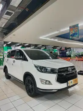 Innova Reborn Venturer diesel matic 2018 | Pajak baru