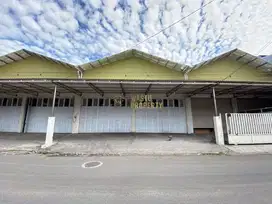 GUDANG LUAS HARGA MURAH DIJUAL DI JL. PARANGTRITIS