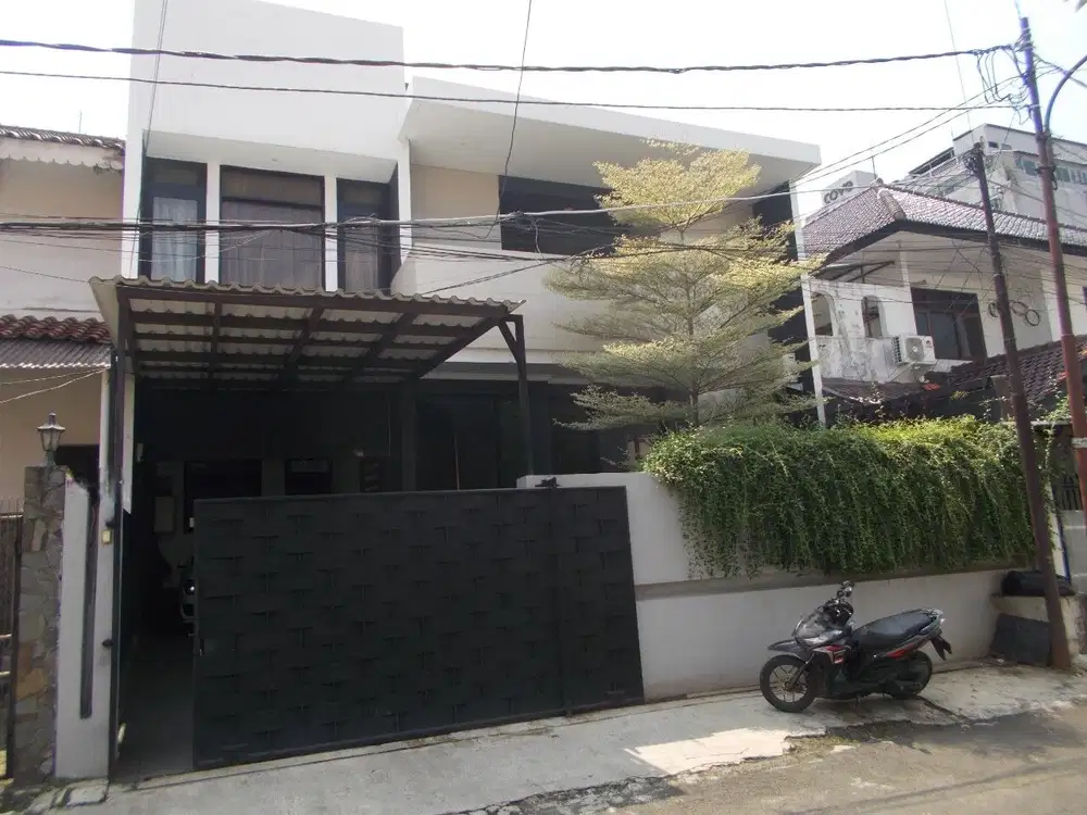 Rumah 2 Lantai di Cipete Selatan, Hanya 15 menit Ke Tol Pondok Pinang