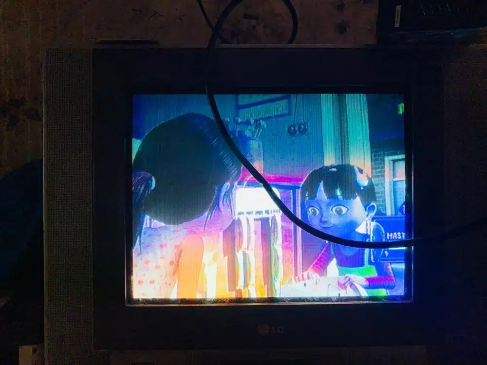 tv lg + stb + remot lengkap siap anter nego tipis