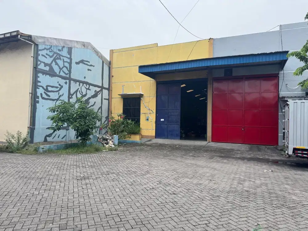 Gudang mutiara margomulyo permai