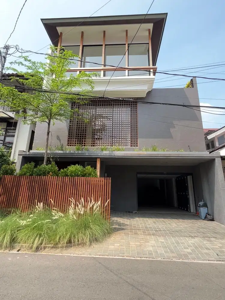 DIJUAL RUMAH BARU (Ada Lift/ Kolam Renang)DI JL. PONDOK HIJAU JAKARTA