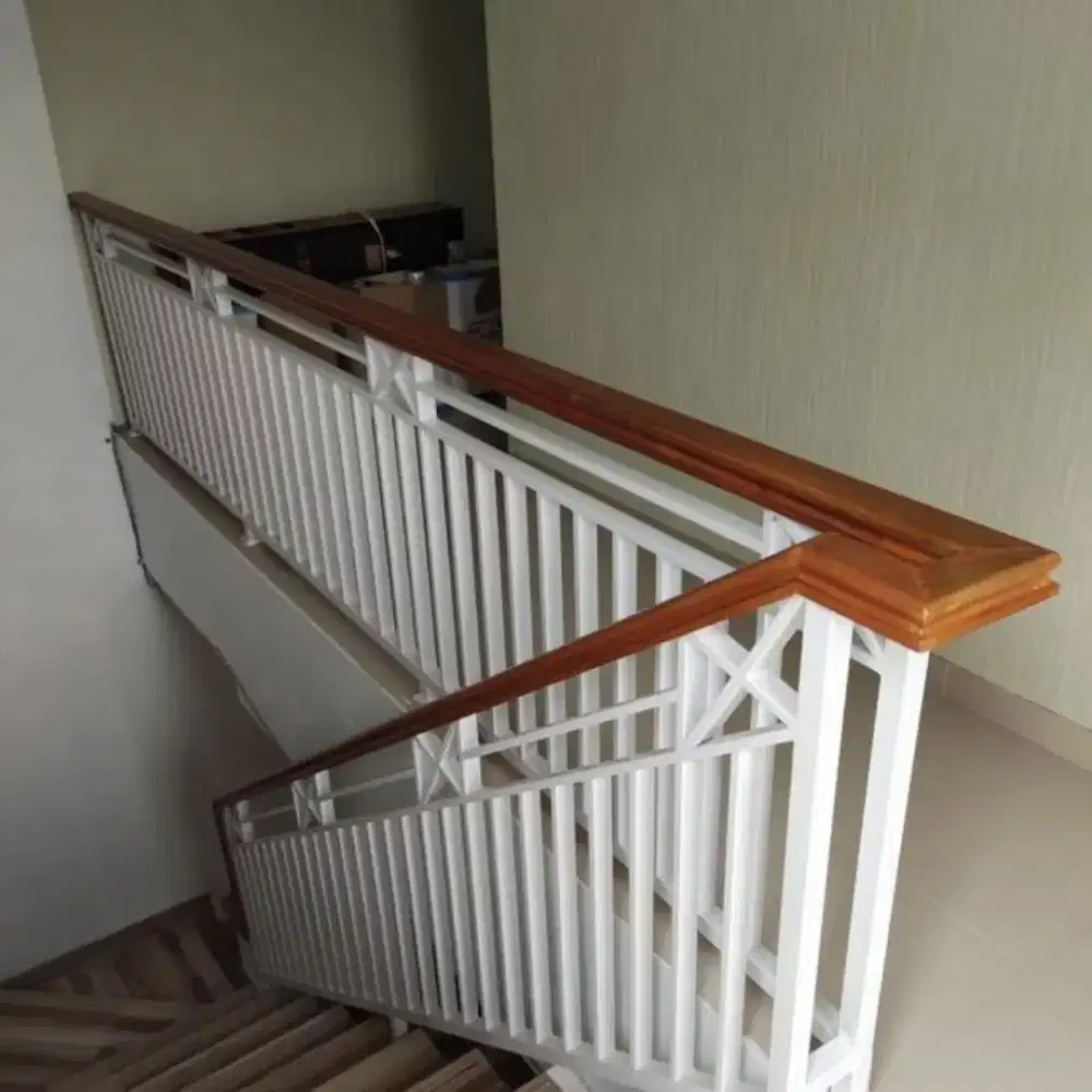 Reling tangga hollo galvanis