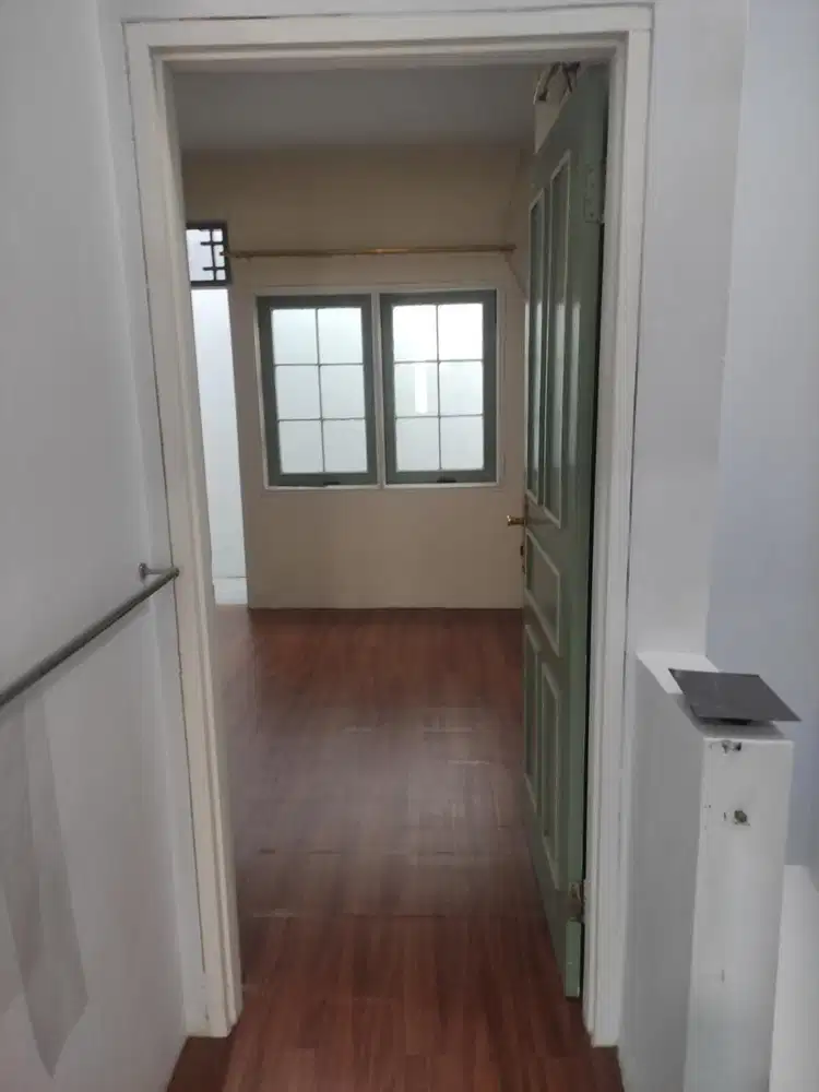 Rumah 2 Lantai Citra 2 Ext Rapi Semi Furnish