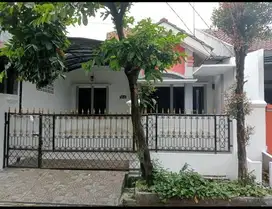 Jual cepat Rumah Villa Nusa Indah, SHM 72 m2, Cibubur