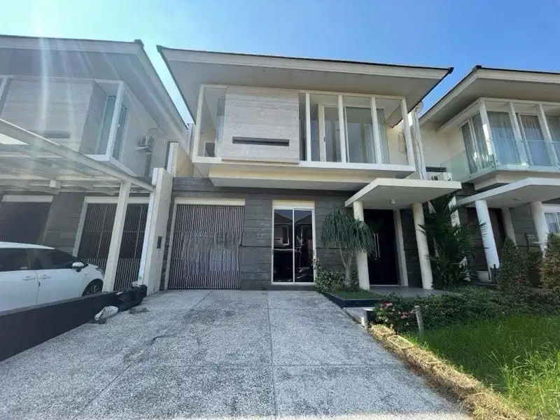 Disewakan Rumah 2 Lantai Minimalis Citraland Crystal Golf
