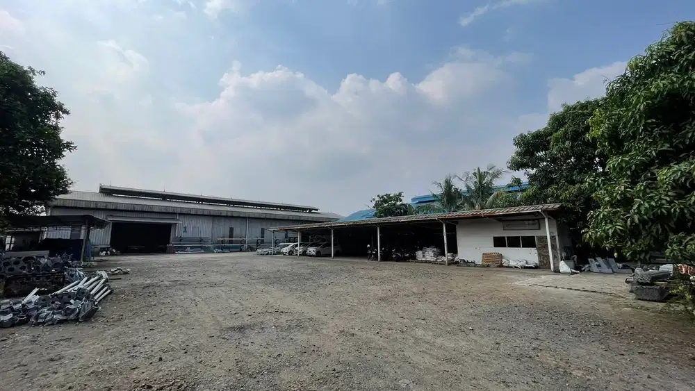 Gudang ex Pabrik Diklat Pemda Luas tanah 5200m