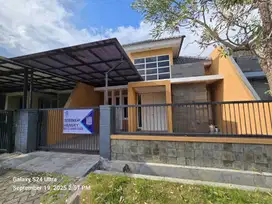 Disewakan Rumah Siap Huni Baru Gress Cluster Sapphire, Pondok Tjandra