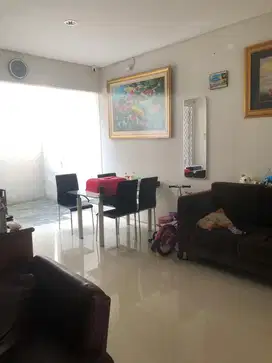 Rumah di Royal Residence dijual cluster Green Wich (YL)
