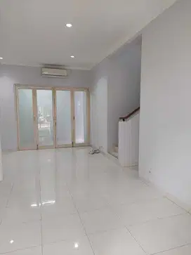 Rumah Siap Huni di Sektor 9 Bintaro Jaya (4 M) 10709 oc
