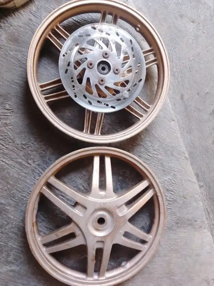 Velg bawaan Suzuki Spin + cakram (no bengkang)