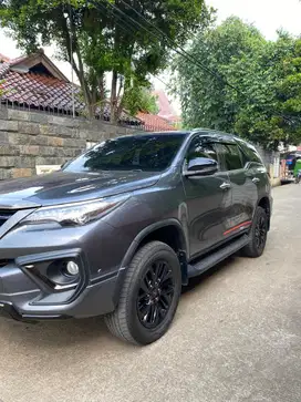 Fortuner VRZ TRD 2.4 AT 2020