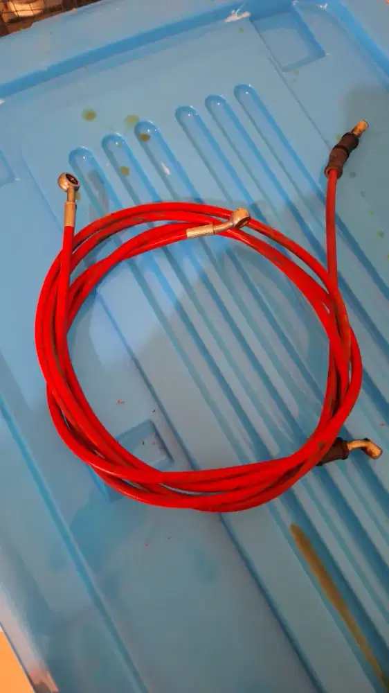 SELANG REM MASTER HEL RACING MERAH DEPAN BELAKANG UNTUK NMAX NON ABS