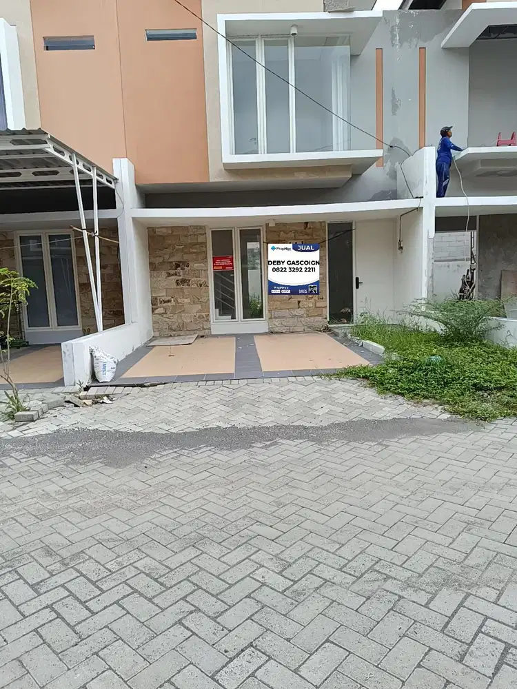 RUMAH BARU 2 LT. MURAH BANGET LOKASI RAME. LINGKUNGAN NYAMAN
