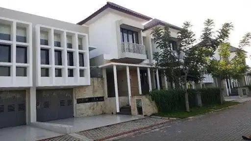 Rumah Mewah siap huni dalam cluster Kebayoran Bintaro sektor 7
